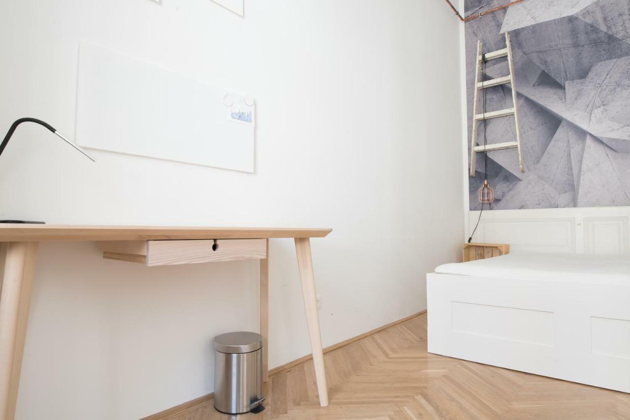 Nice "Trabi" Apartment In The City 부다페스트 외부 사진